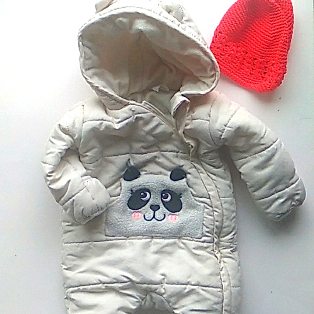 Baby snowsuit size 0-3 months